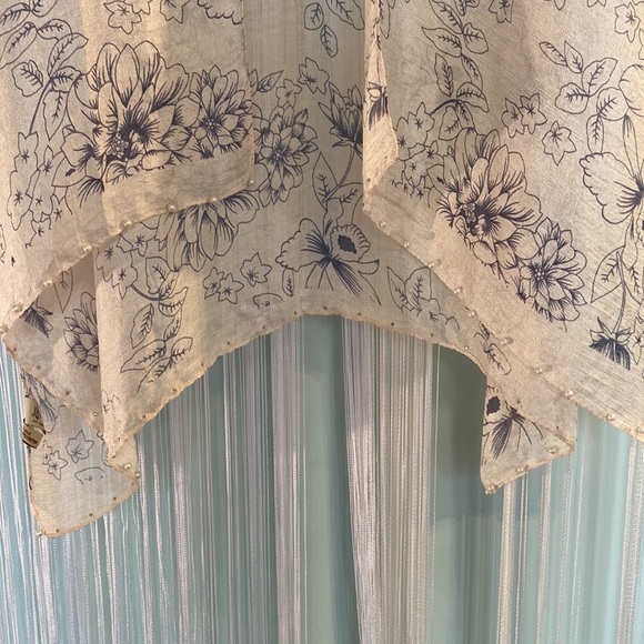 Ivory and Navy Floral Print Kimono with Pearls - Picture 16 of 17